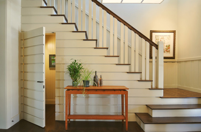 bai-tri-gam-cau-thang-hop-phong-thuy