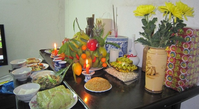 le-cung-va-van-khan-tat-nien