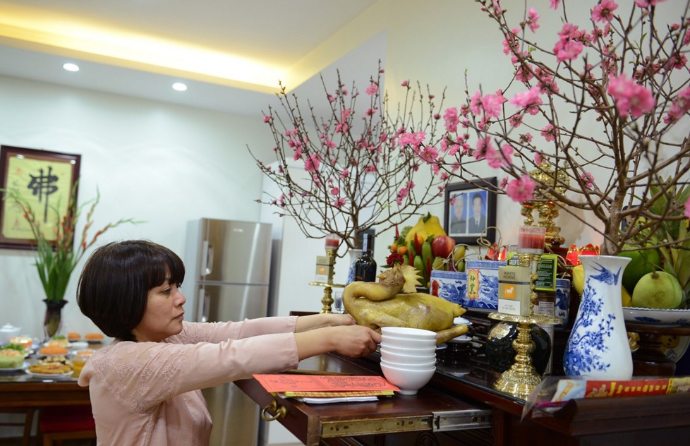 bai-cung-to-tien-ngay-mung-1-tet-nguyen-dan