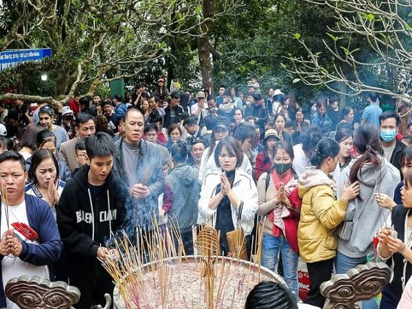 Tại sao phải đọc đúng bài văn khấn Giỗ tổ Hùng Vương?