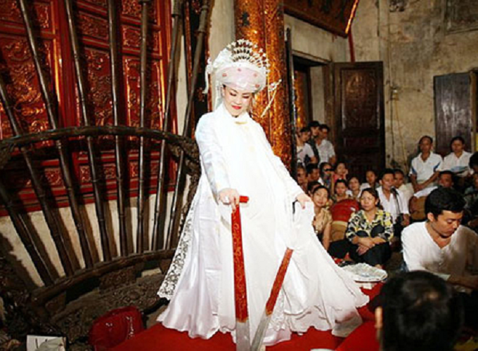 Văn khấn cô Bơ chuẩn công đồng tứ phủ được sử dụng nhiều nhất