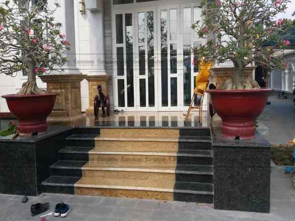 Bậc tam cấp là gì? Bậc tam cấp là gì?