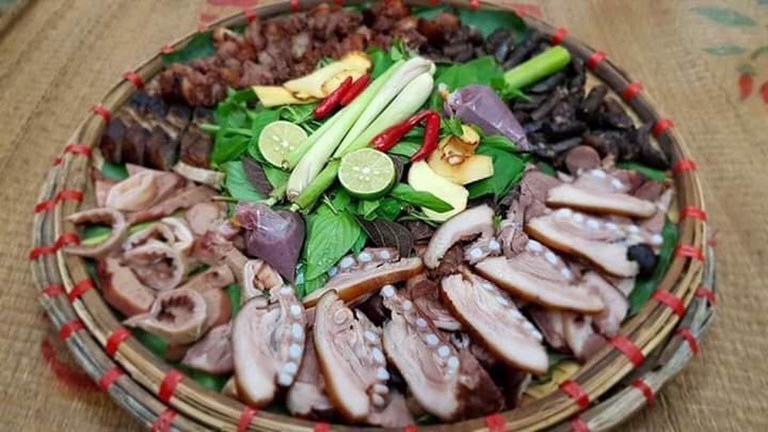 Nằm mê thấy người khác ăn thịt chó