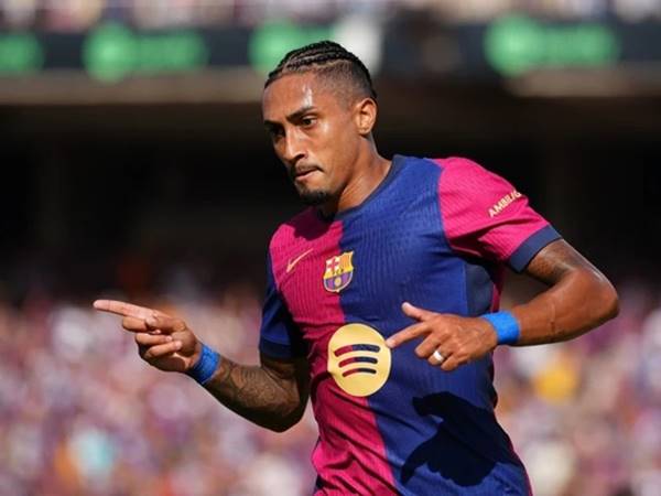 Tin Barca: Raphinha bị loại khỏi đội hình tiêu biểu năm 2025